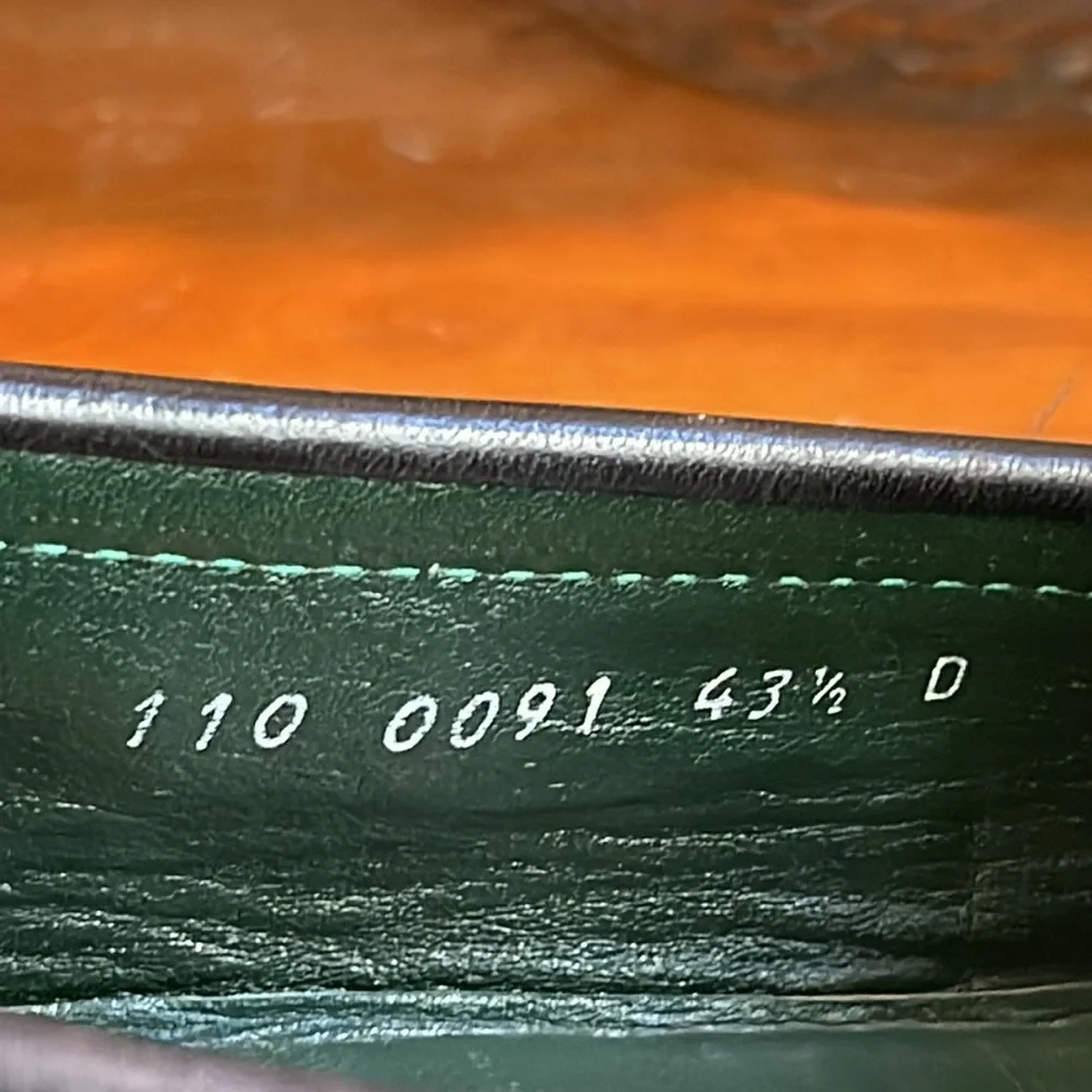Gucci Black Leather Tassel Loafers